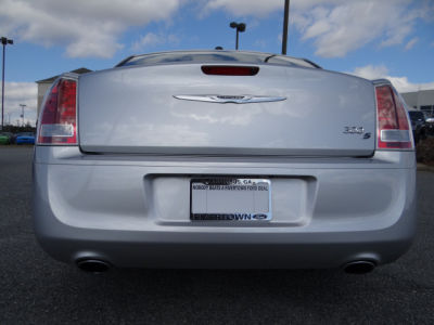 2012 Chrysler 300  S V6
