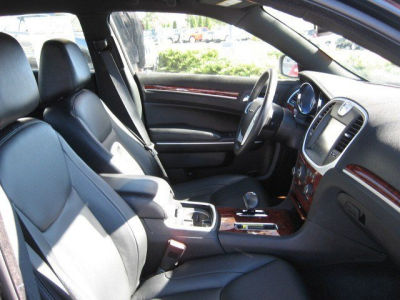 2012 Chrysler 300 Limited