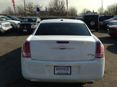 2012 Chrysler 300  S V6