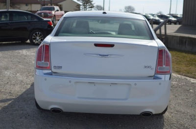2011 Chrysler 300  300C