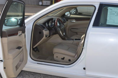 2011 Chrysler 300  300C