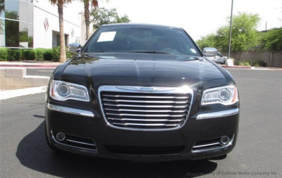 2012 Chrysler 300 Limited