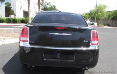 2012 Chrysler 300 Limited