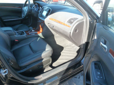 2012 Chrysler 300  Limited