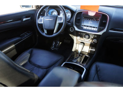 2011 Chrysler 300  Limited