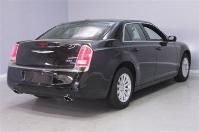 2013 Chrysler 300 BASE