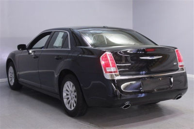 2013 Chrysler 300 BASE