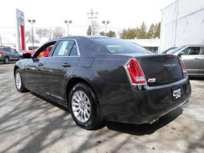 2013 Chrysler 300  Base