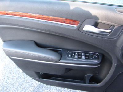 2012 Chrysler 300  Limited