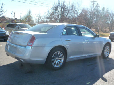 2012 Chrysler 300 Limited