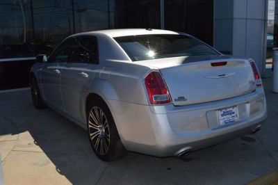2012 Chrysler 300  S V6