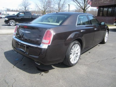 2012 Chrysler 300  Limited