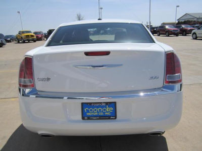 2013 Chrysler 300 Base