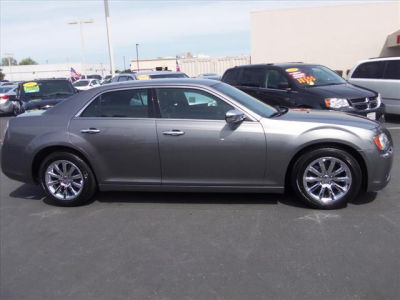 2012 Chrysler 300 Limited