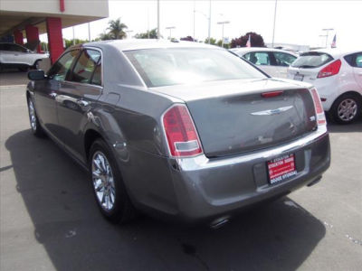 2012 Chrysler 300 Limited