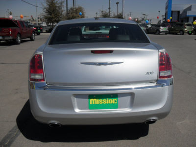 2012 Chrysler 300  Limited