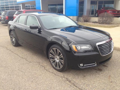 2012 Chrysler 300 S V6