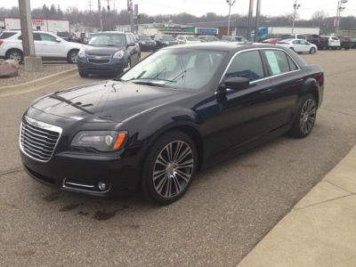 2012 Chrysler 300 S V6