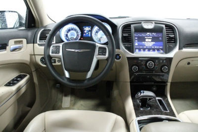 2012 Chrysler 300  Limited