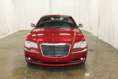 2012 Chrysler 300 Limited