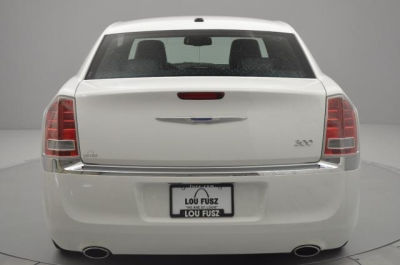 2013 Chrysler 300 Base