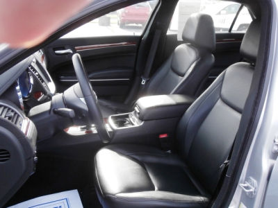 2012 Chrysler 300 Limited
