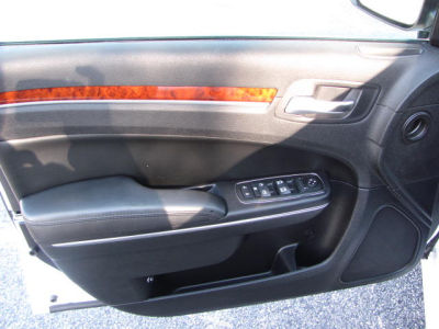 2012 Chrysler 300 Limited