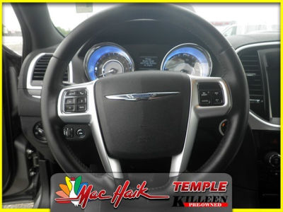 2011 Chrysler 300  Limited