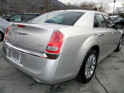 2012 Chrysler 300 Limited