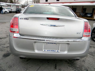 2012 Chrysler 300 Limited
