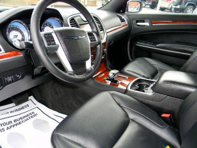 2012 Chrysler 300 Limited