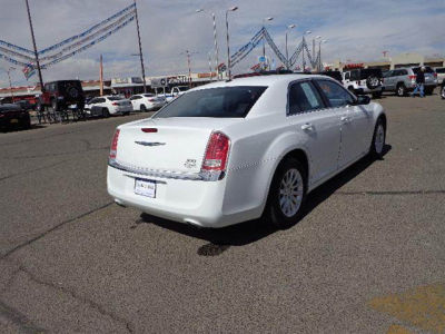 2013 Chrysler 300 Base