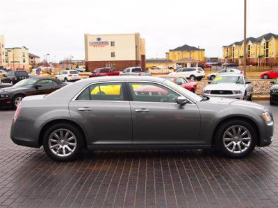 2012 Chrysler 300 Limited