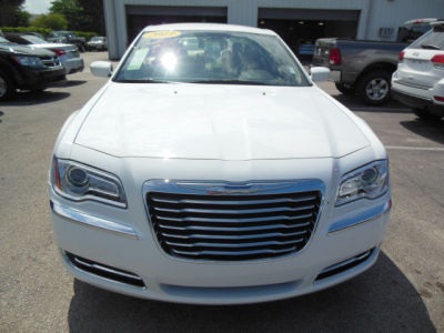 2013 Chrysler 300 Base