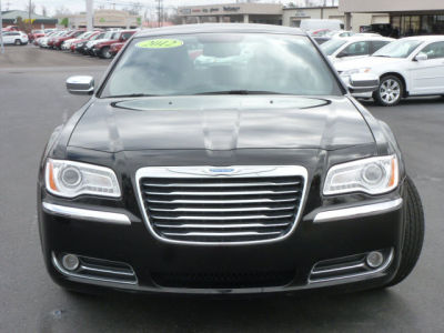 2012 Chrysler 300 Limited