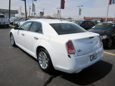 2012 Chrysler 300  Limited
