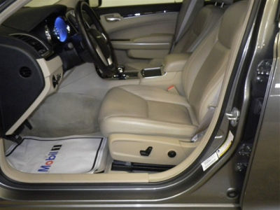 2012 Chrysler 300 Limited