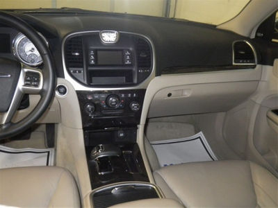 2012 Chrysler 300 Limited