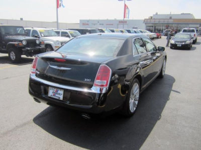 2012 Chrysler 300 Limited