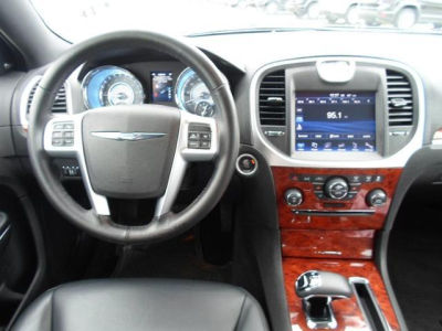 2012 Chrysler 300 Limited