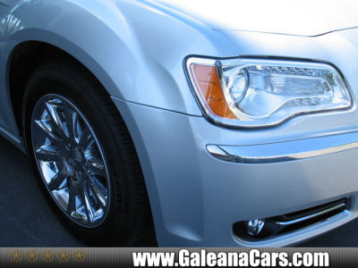 2012 Chrysler 300 Limited