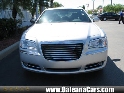 2012 Chrysler 300 Limited