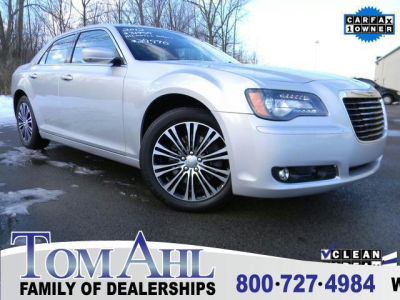 2012 Chrysler 300  S V6