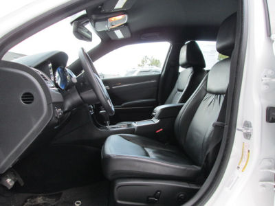 2011 Chrysler 300  Limited