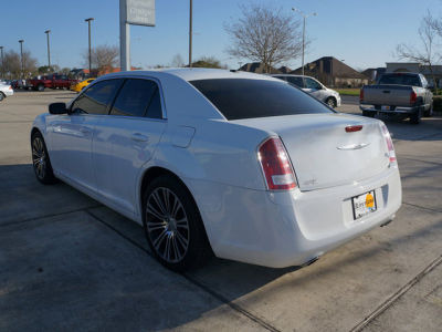 2012 Chrysler 300  S V6