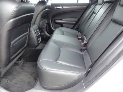 2012 Chrysler 300 Limited