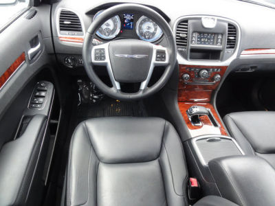 2012 Chrysler 300 Limited