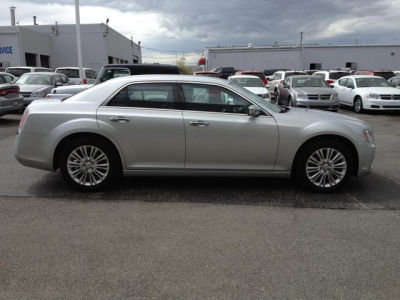 2012 Chrysler 300 Limited
