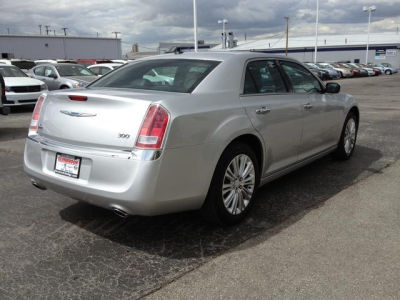 2012 Chrysler 300 Limited