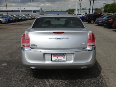 2012 Chrysler 300 Limited